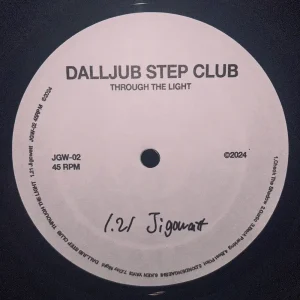 『THROUGH THE LIGHT』DALLJUB STEP CLUBアートワーク