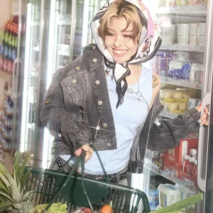 「My Basket」/ Charluアートワーク