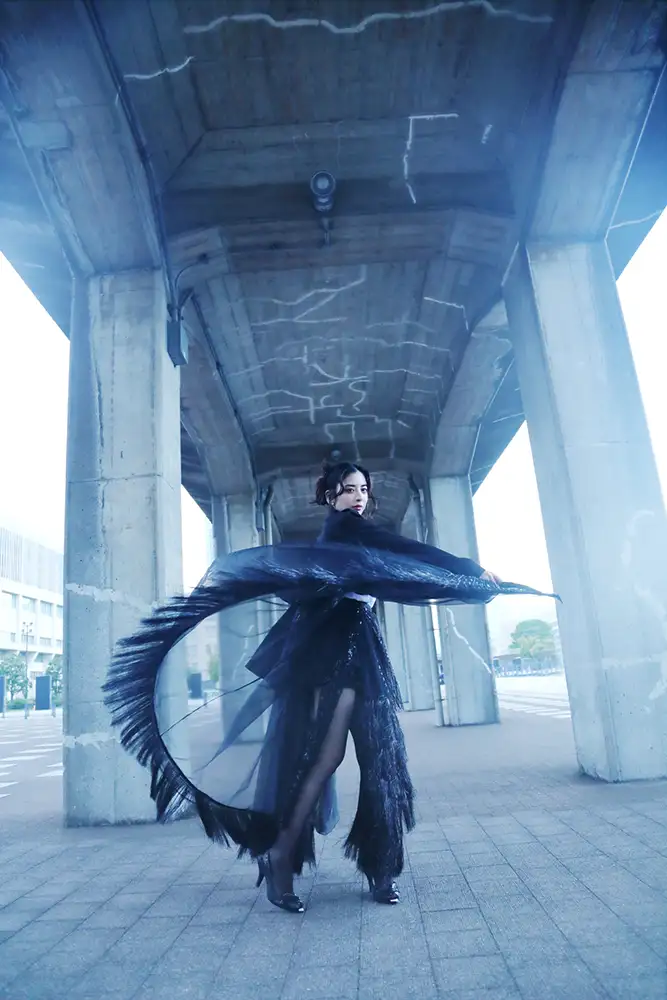 分島花音アー写