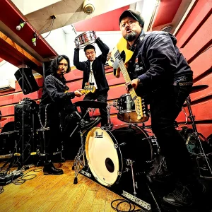 THE CRAWLERSアー写