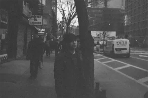 EFFECTIVE 12:01 PMアー写