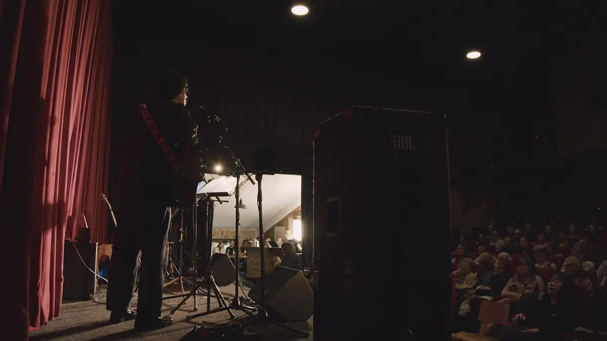 品品ライブ映像サムネ