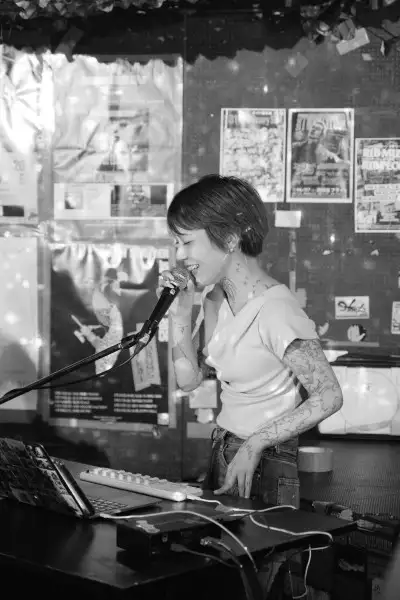 ライヴ中のぶっ恋呂百花