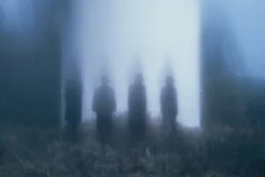 揺れるは幽霊アー写