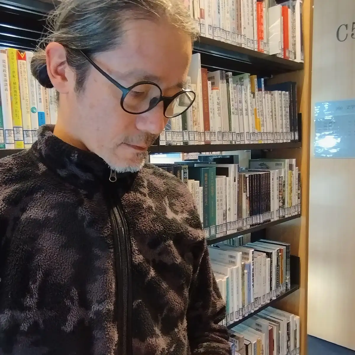 LOTUS GUITARアー写