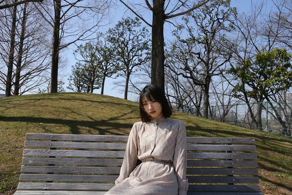 沓名真由アー写