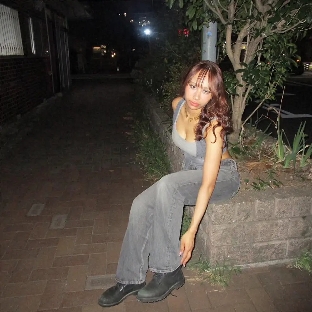 「Night Owl」Áminaアートワーク