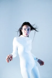 Maika Loubtéアー写