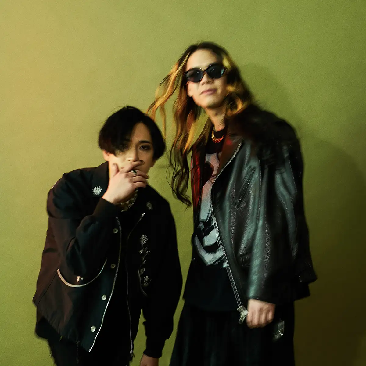 UNCOVER HIVESアー写