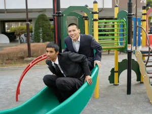 日本人とバングラデシュ人アーシャ