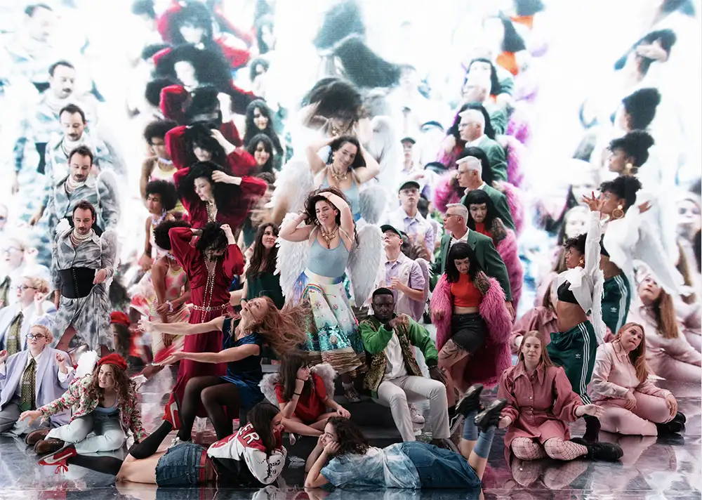 「Multicolor」MVサムネ