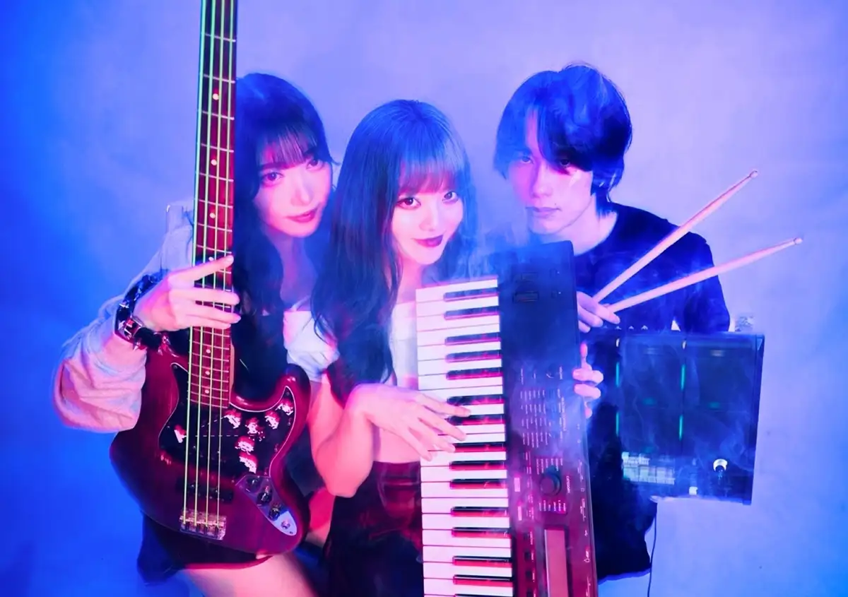 奇奇愛愛アー写