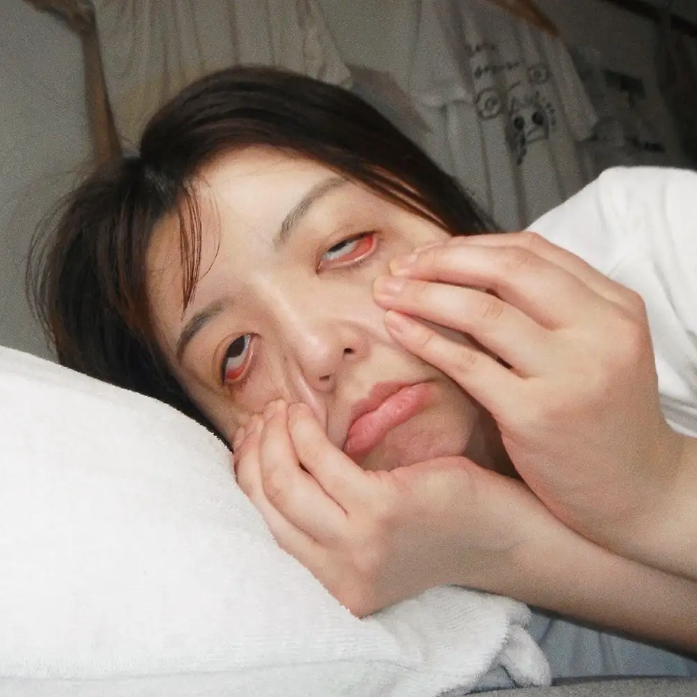 『可愛いのろい』iiichanmanアートワーク