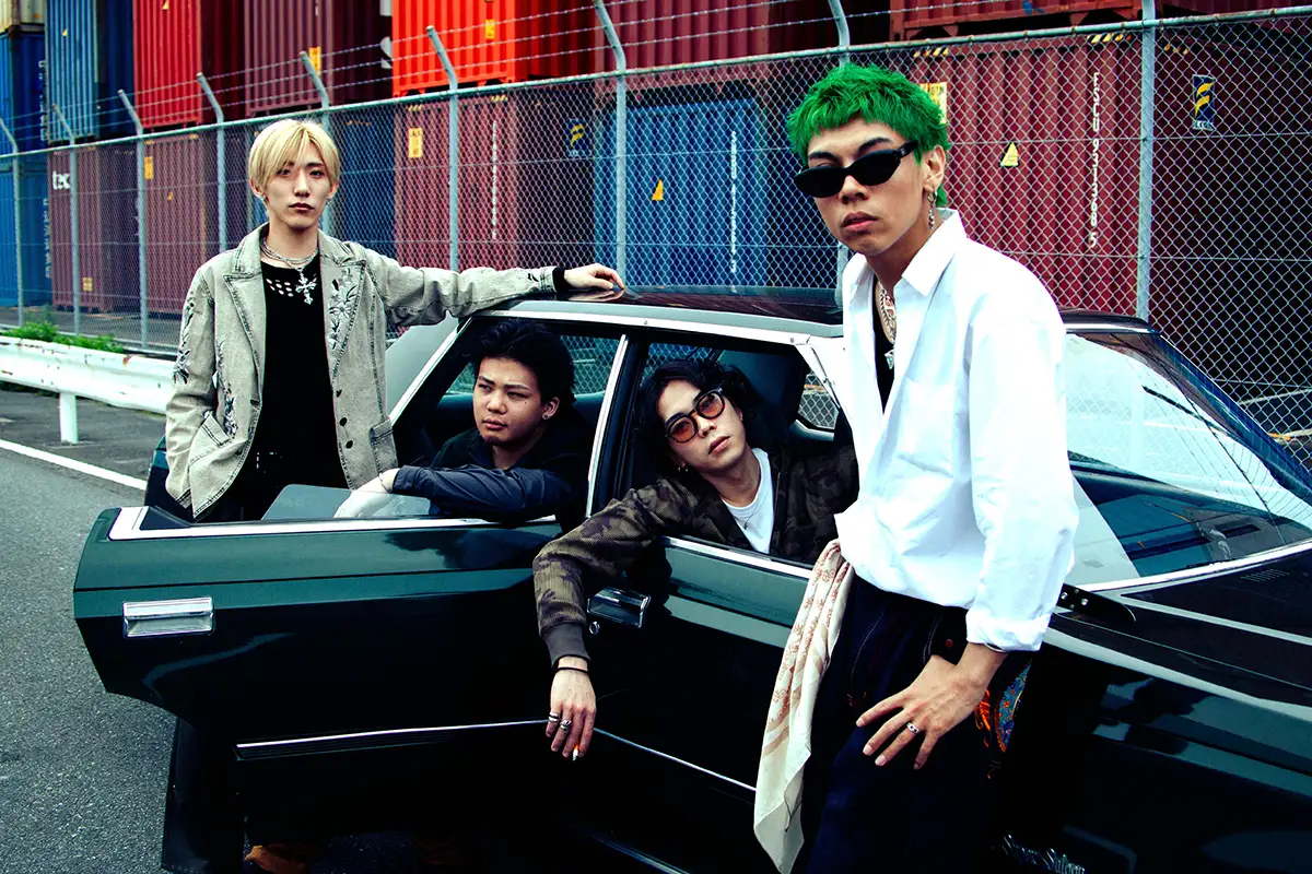 FALLING ASLEEPアー写