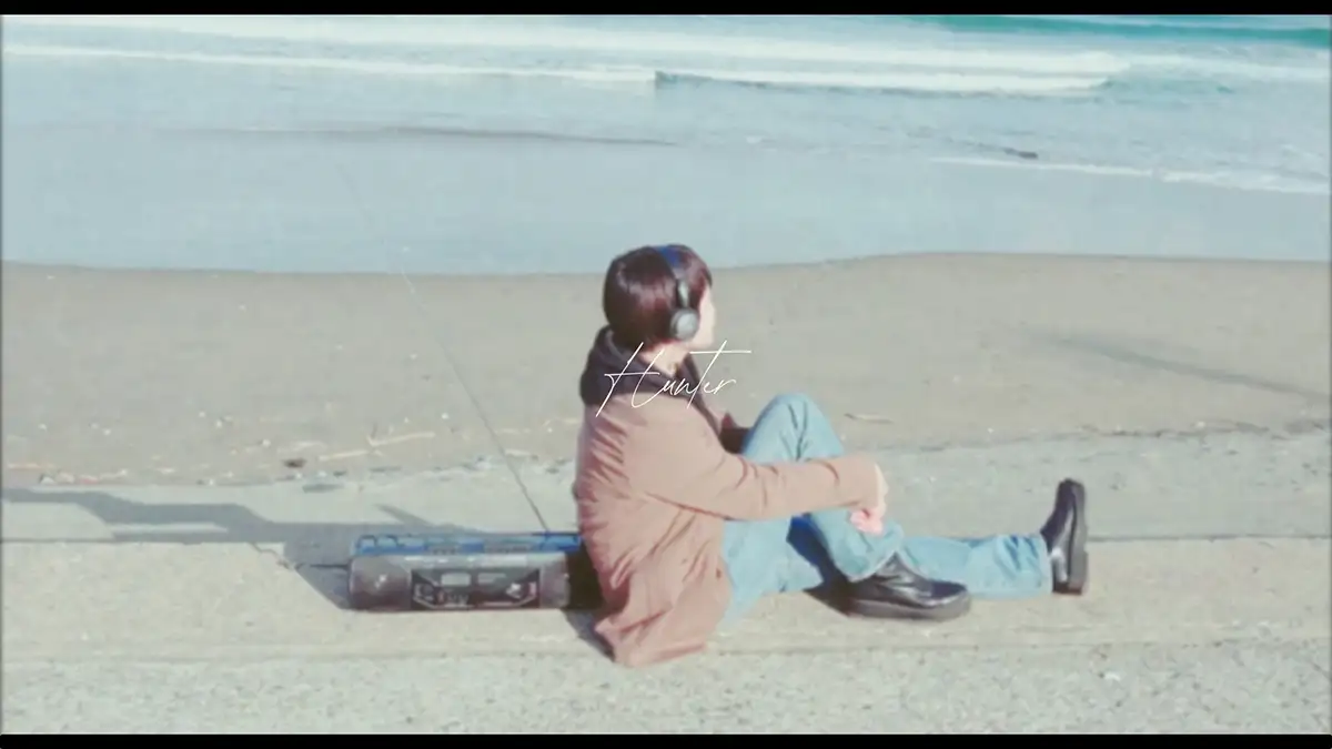 「Hunter」/ Hannah WarmMVサムネ