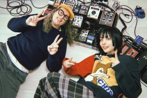 【NEWS】RIS-707 & Lee Kiernan(IDLES) コラボ・シングル「PULS.zip」配信開始 ロンドンのアーティスト・コレクティブ/レーベル Sickによる第1弾作品 RIS-707 & Lee Kiernanアー写