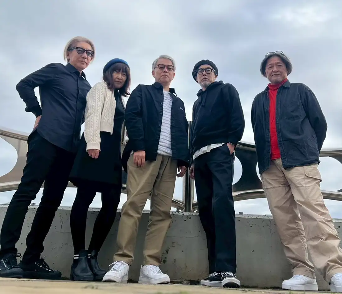 The Bachelorsアー写