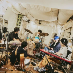 「Await」/ cambelleアートワーク