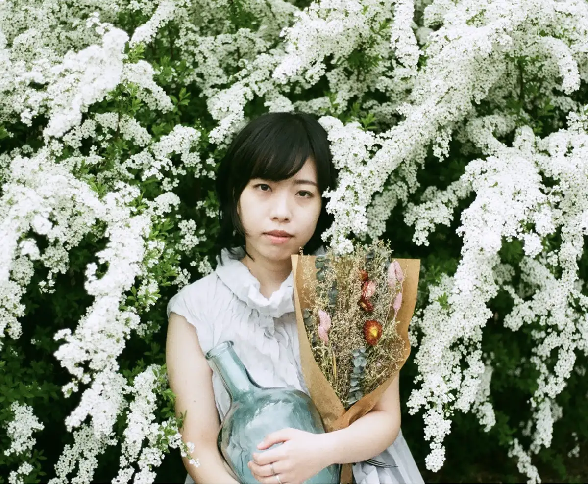 小林未季アー写