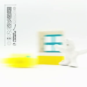 『House of Holy Banana』/ Maika Loubtéアートワーク