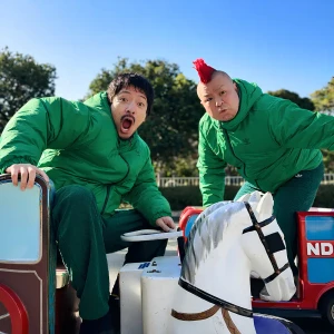 「モヒカンとヒゲ」もひげアートワーク