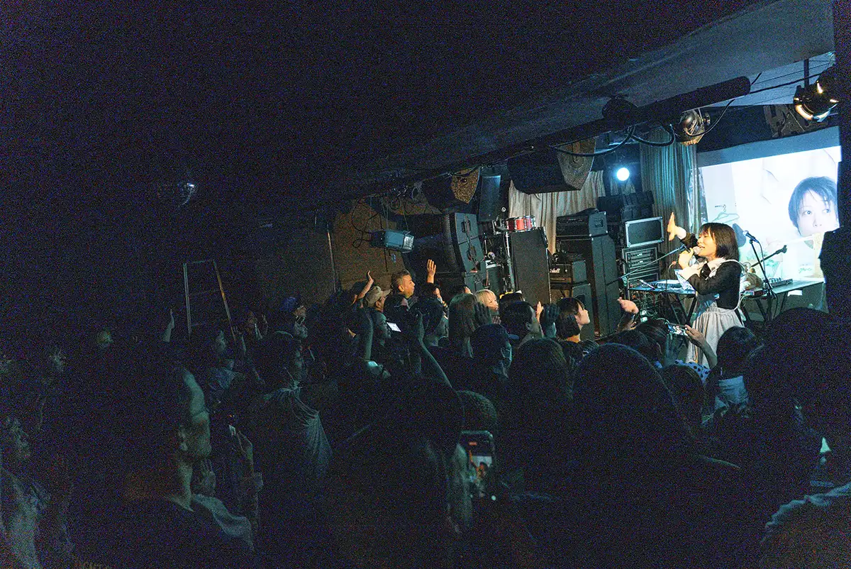 ぶっ恋呂百花ライブフォト