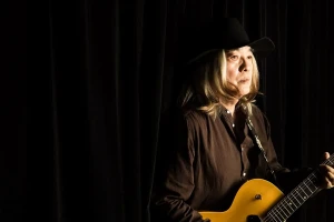 直枝政広アー写