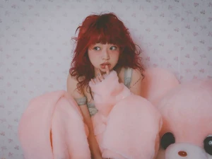 【NEWS】ソロ・アーティスト ん・フェニ シングル「MUSCLE」配信開始 女性たちの"我慢の限界"に寄り添いブチギレる ん・フェニアー写
