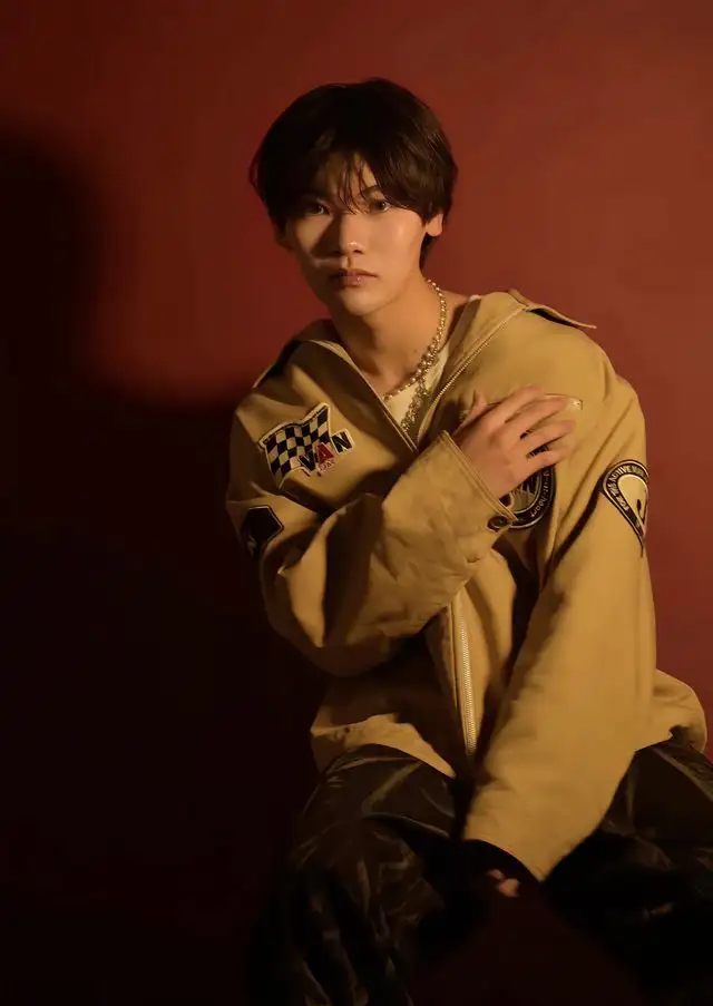 小佐野 航アー写