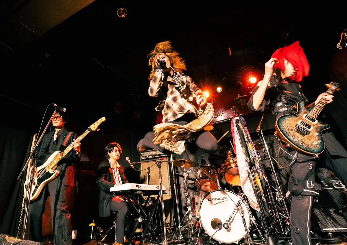 The 50世紀クラシックスアー写