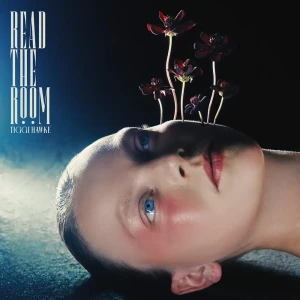 「Read The Room」/ TIGGI HAWKEアートワーク